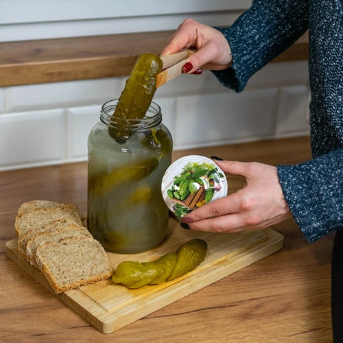 Burka 1,5 L, fi 82/6 ar krāsainu vāciņu + knaibles - 6