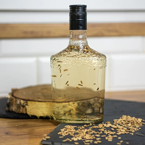 Dabīgas ozolkoka skaidas alkoholisko dzērienu aromatizēšanai (viskijam, baltvīnam), 50 g - 8