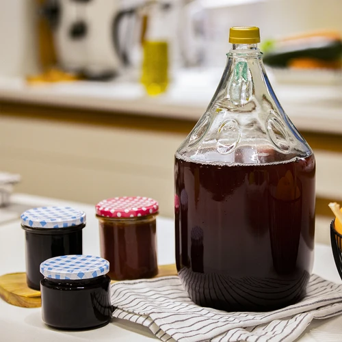 Damadžana 3L Dama ar skrūvējamu vāciņu - 5