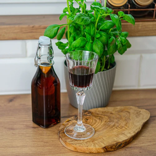 Hermētiski noslēdzama kvadrātveida pudele 250 ml - 4