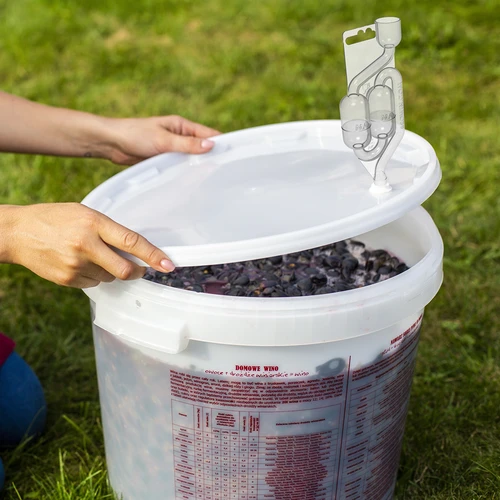 Plastmasas fermentācijas caurulīte MAXI-v2 - 8