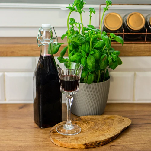 Pudele Kwadrat ar hermētisku aizdari 0,5 l - 3