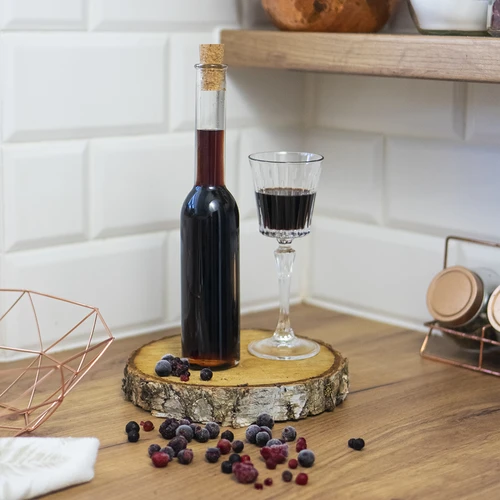 Pudeles uzlējumiem 200 ml (6 gab.) + 6 korķu 23/18 - 10