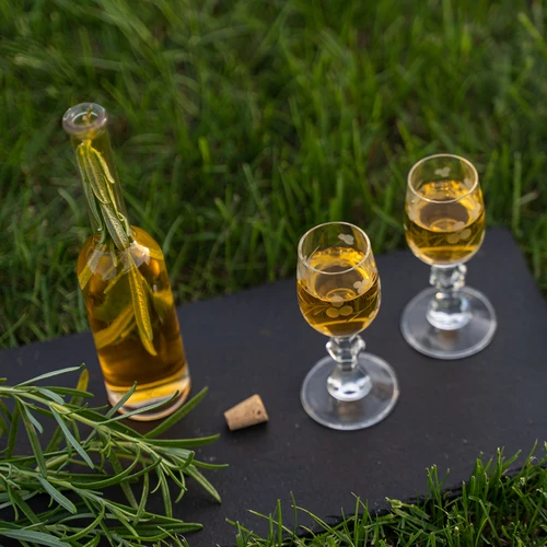 Pudeles uzlējumiem 200 ml (6 gab.) + 6 korķu 23/18 - 9