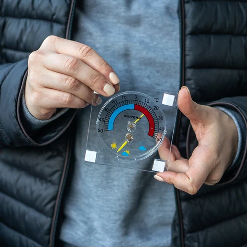 Universālais termometrs ar higrometru, caurspīdīgs, pašlīmējošs (-50°C līdz +50°C) - 5