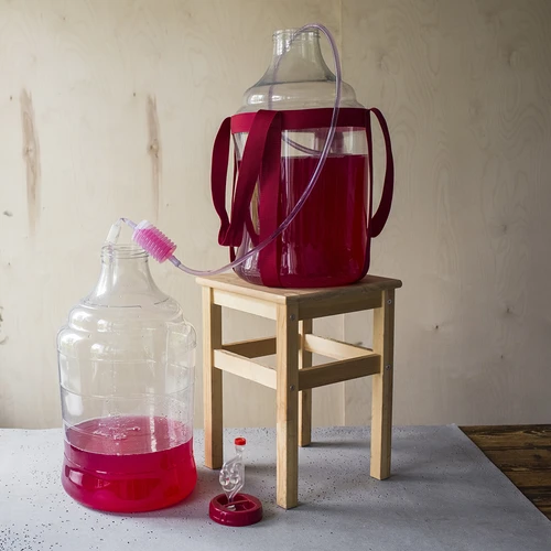 Vīna demižons, viegls, neplīstošs, ar nesšanas siksnām, 20 L - 20